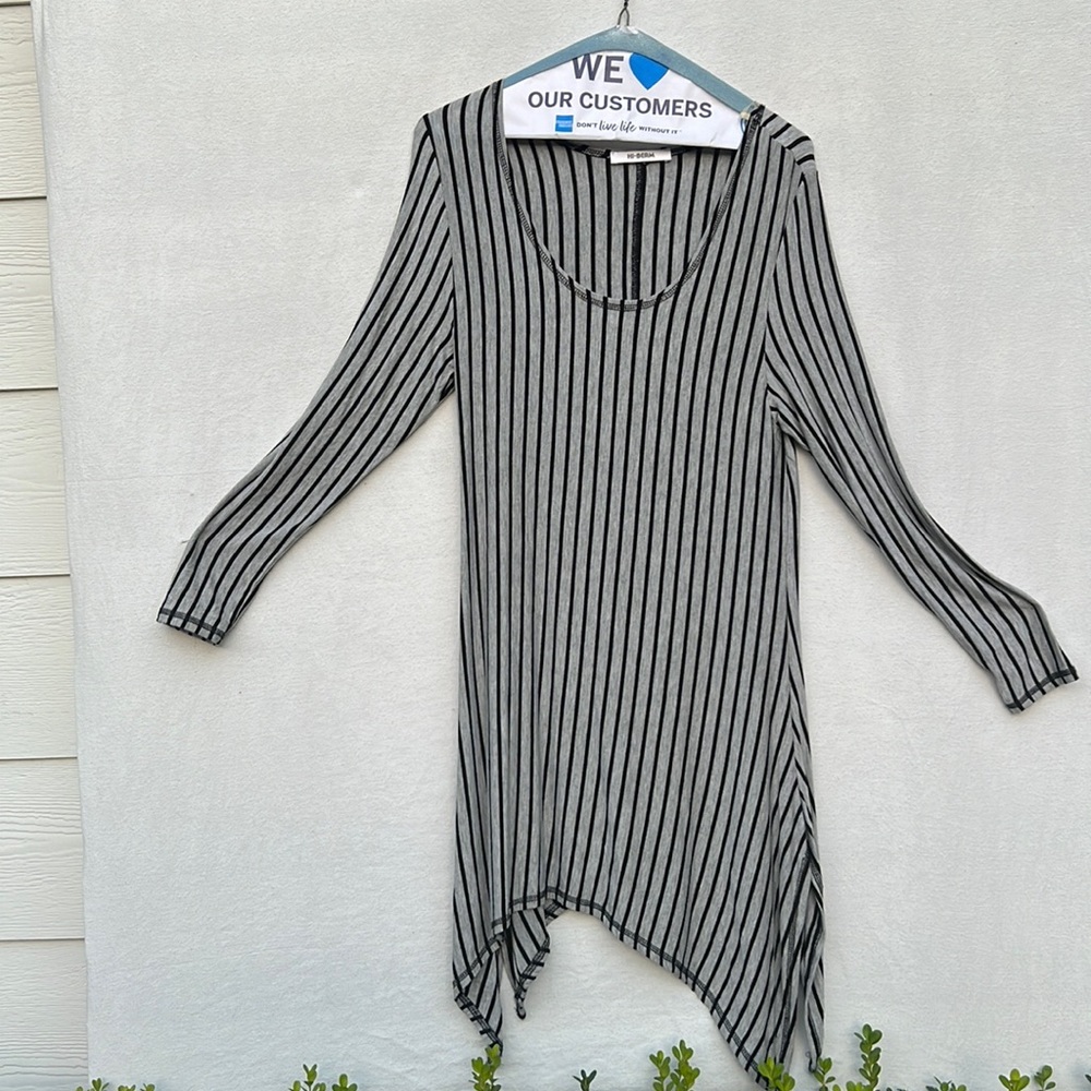 Hi-beam long sleeve pinstripe asymmetrical dress size small. NWT. Retails $30